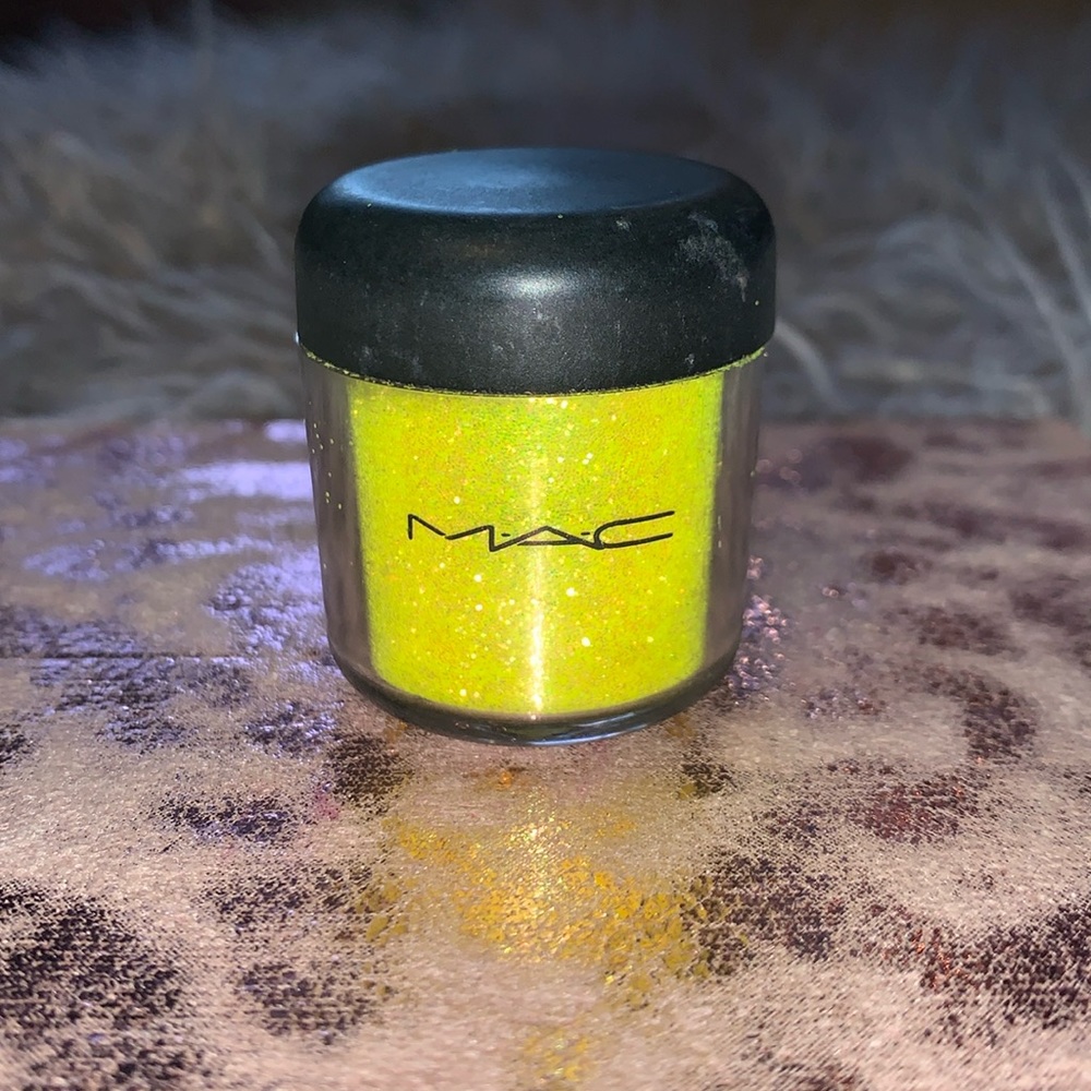 MAC Glitter Crystalled Yellow!